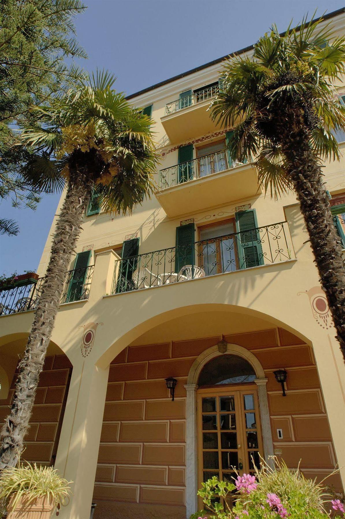 Villa Gina Finale Ligure Exterior foto